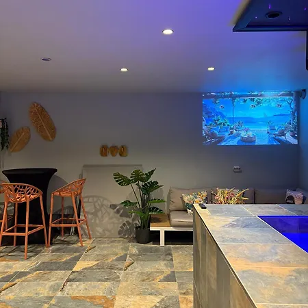 Spa Strasbourg - Gorille - Spa Prive, Sauna, Borne D'arcade, Babyfoot Ittenheim