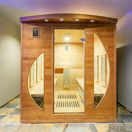 Strasbourg - Gorille - Prive, Sauna, Borne D'arcade, Babyfoot *