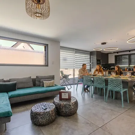 Villa Gorille - SPA Privé, Climatisation, Sauna, Borne d'arcade, Babyfoot Villa